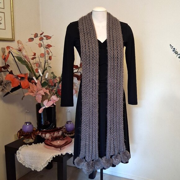 Vintage NEW Buffalo Long Gray Cardigan Knit Scarf for Women - Picture 1 of 7